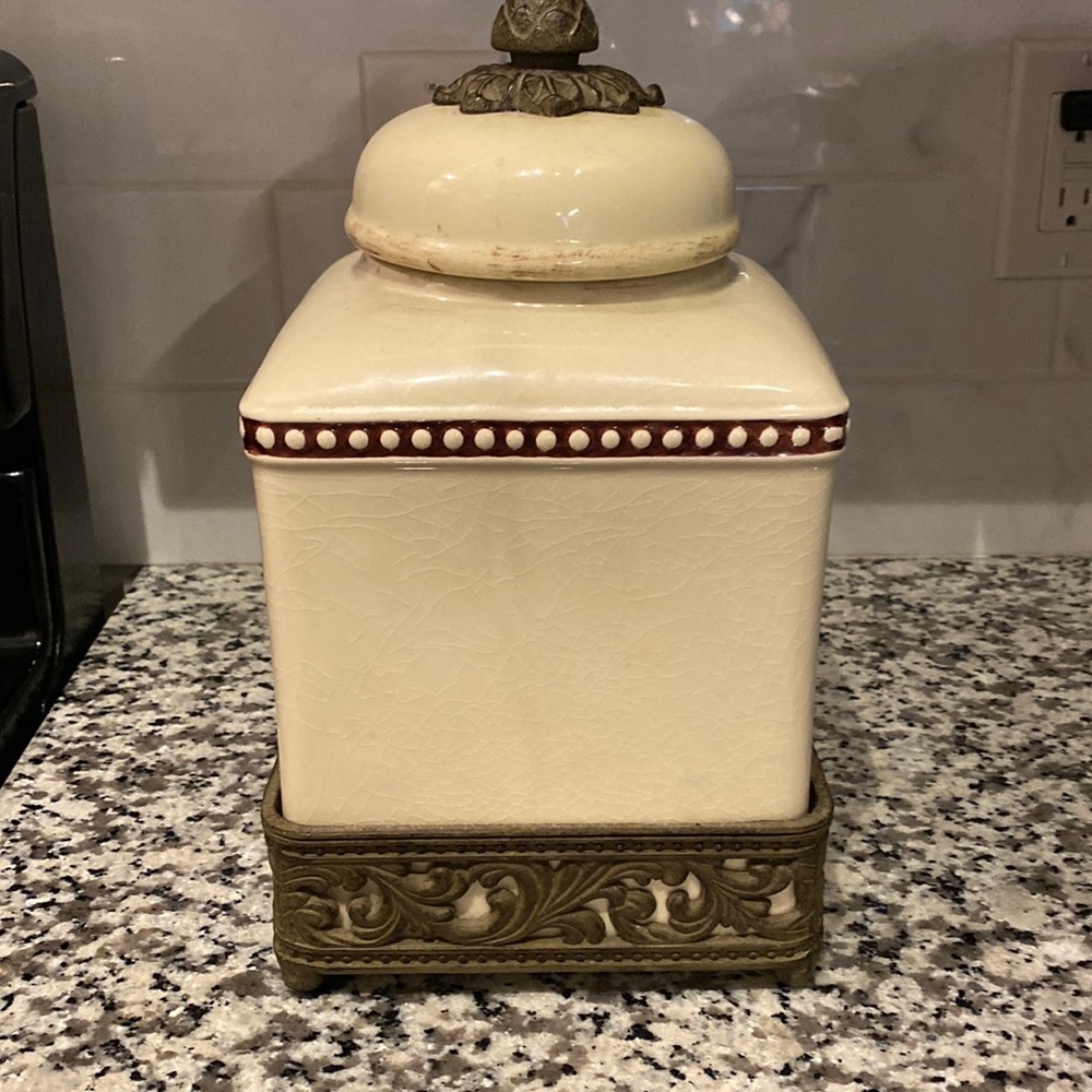 Gracious Goods canister, excellent condition